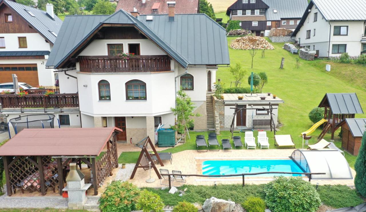 - Privat Pacholik Homestay *